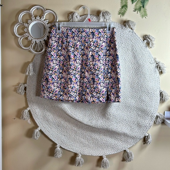 wild fable Dresses & Skirts - Wild fable floral print skirt with little slit